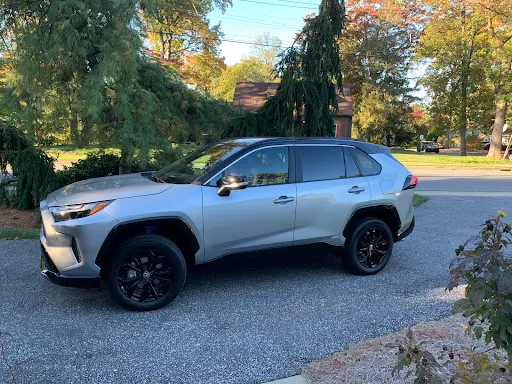 Joshua Davis's delivery photo from their Google review